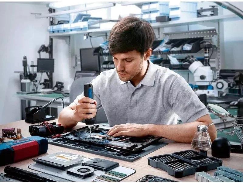 Отвертка аккум. Bosch GO 3 аккум. патрон:шестигранник 6.35 мм (1/4) (кейс в комплекте) (06019H2201) Отвертка аккум. Bosch GO 3 аккум. патрон:шестигранник 6.35 мм (1/4) (кейс в комплекте) (06019H2201)