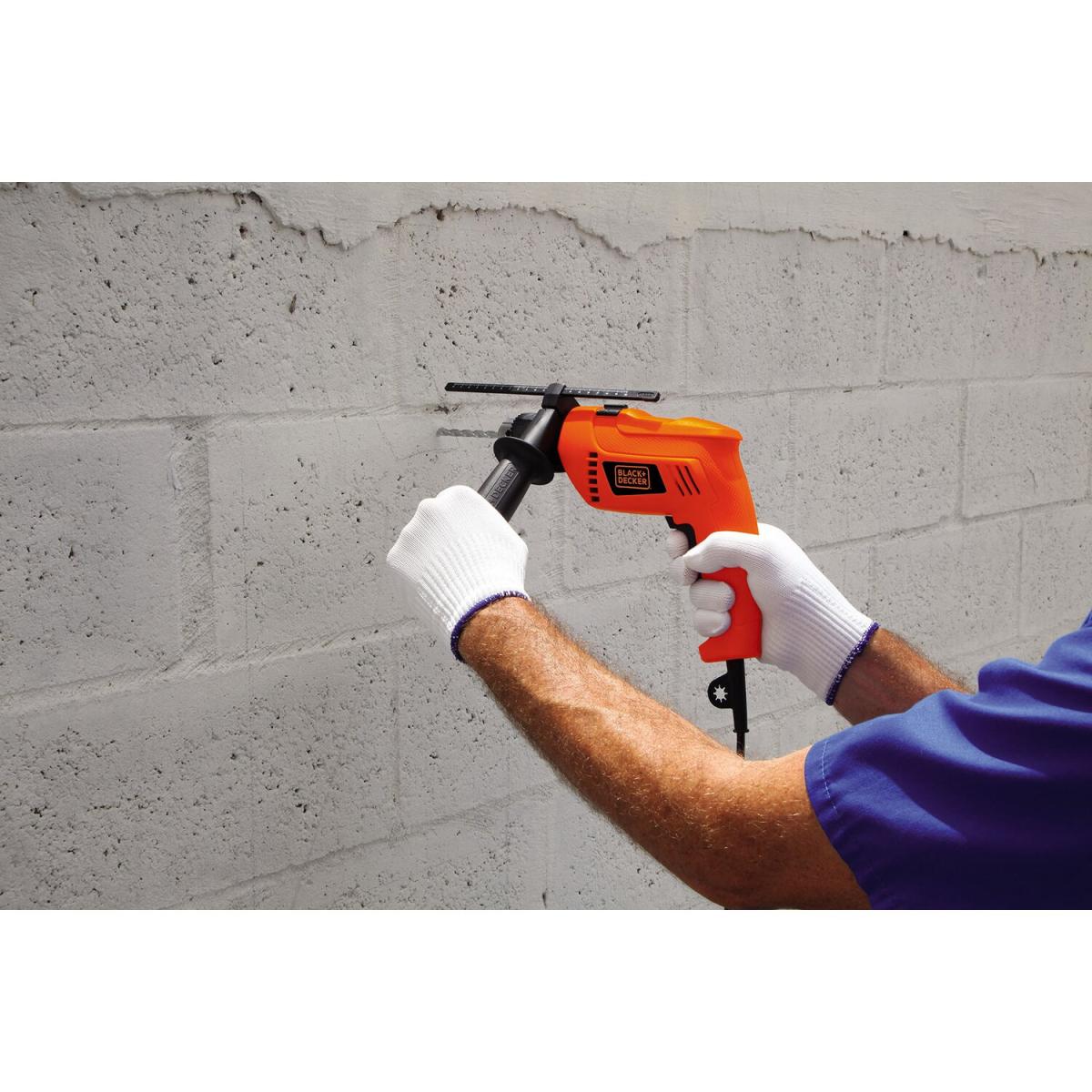 Дрель ударная Black+Decker HD555-RU 550Вт патрон:быстрозажимной реверс Дрель ударная Black+Decker HD555-RU 550Вт патрон:быстрозажимной реверс